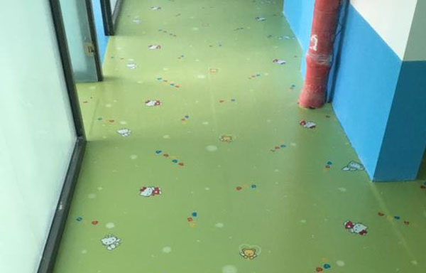幼儿园专用塑胶地板